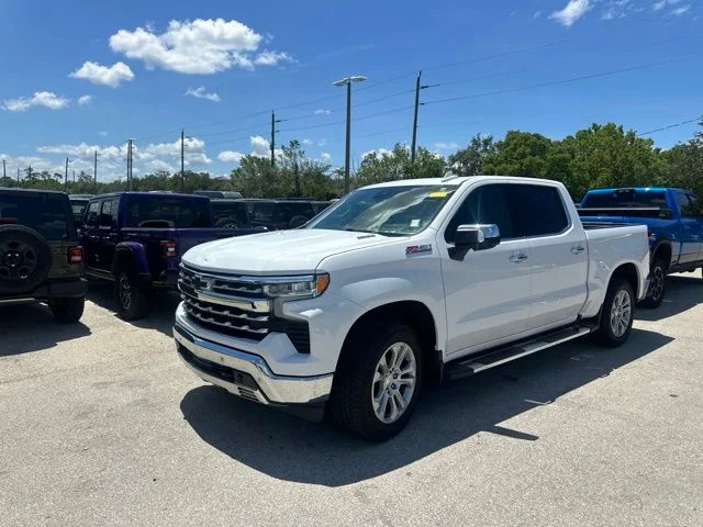 Used 2022 White Chevrolet LTZ image 6