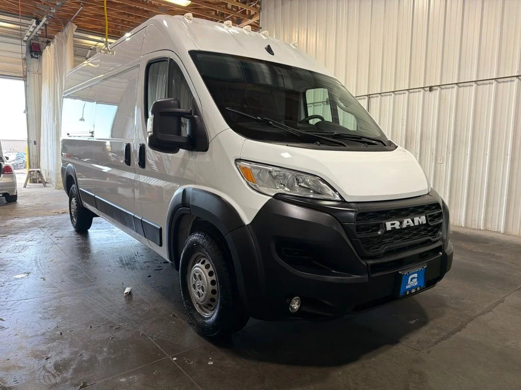 Used 2025 White Ram High Roof image 2