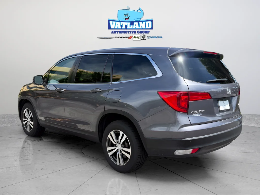 Used 2016 Lunar Silver Metallic Honda EX-L image 3