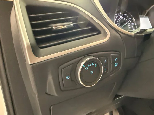 Used 2020 White Ford SEL image 21