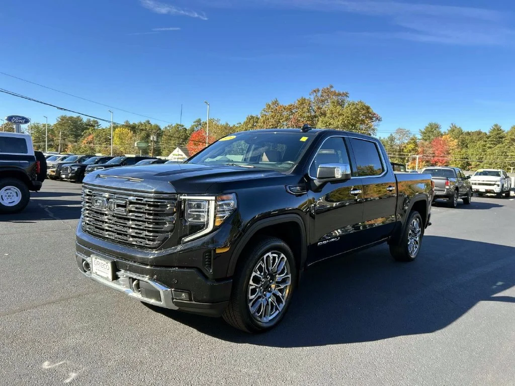 Used 2023 Onyx Black GMC Denali Ultimate image 7