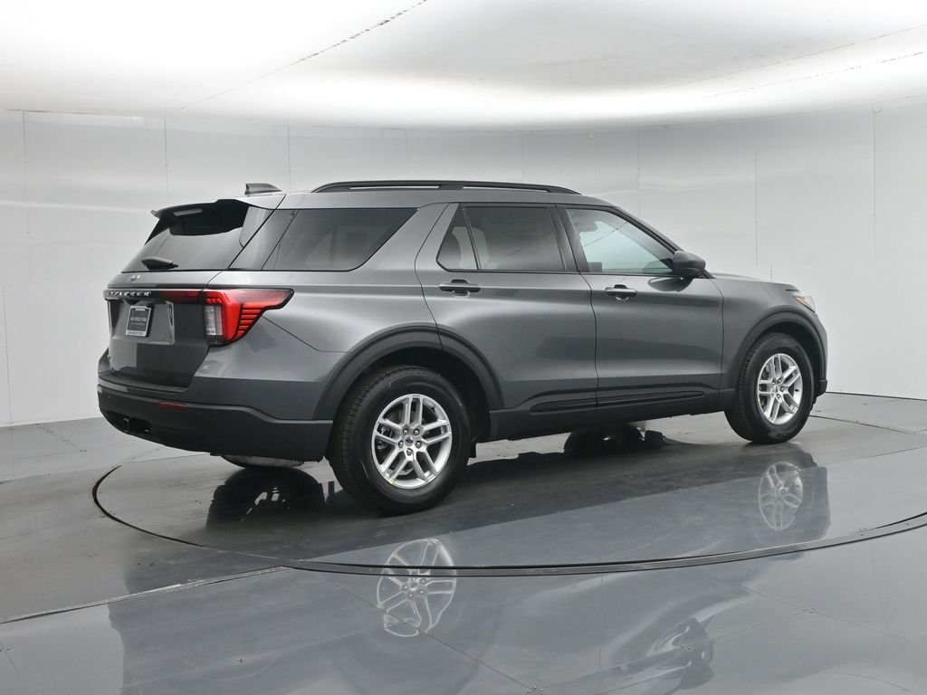 New 2026 Carbonized Gray Metallic Ford Active image 27