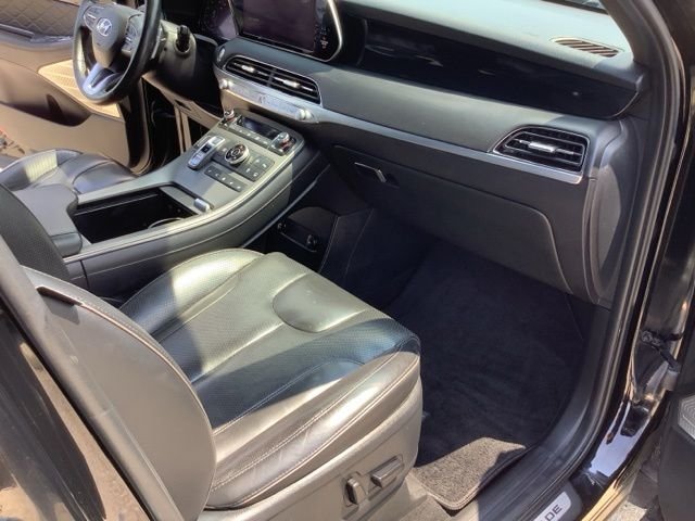 Used 2022 Abyss Black Hyundai Calligraphy image 19