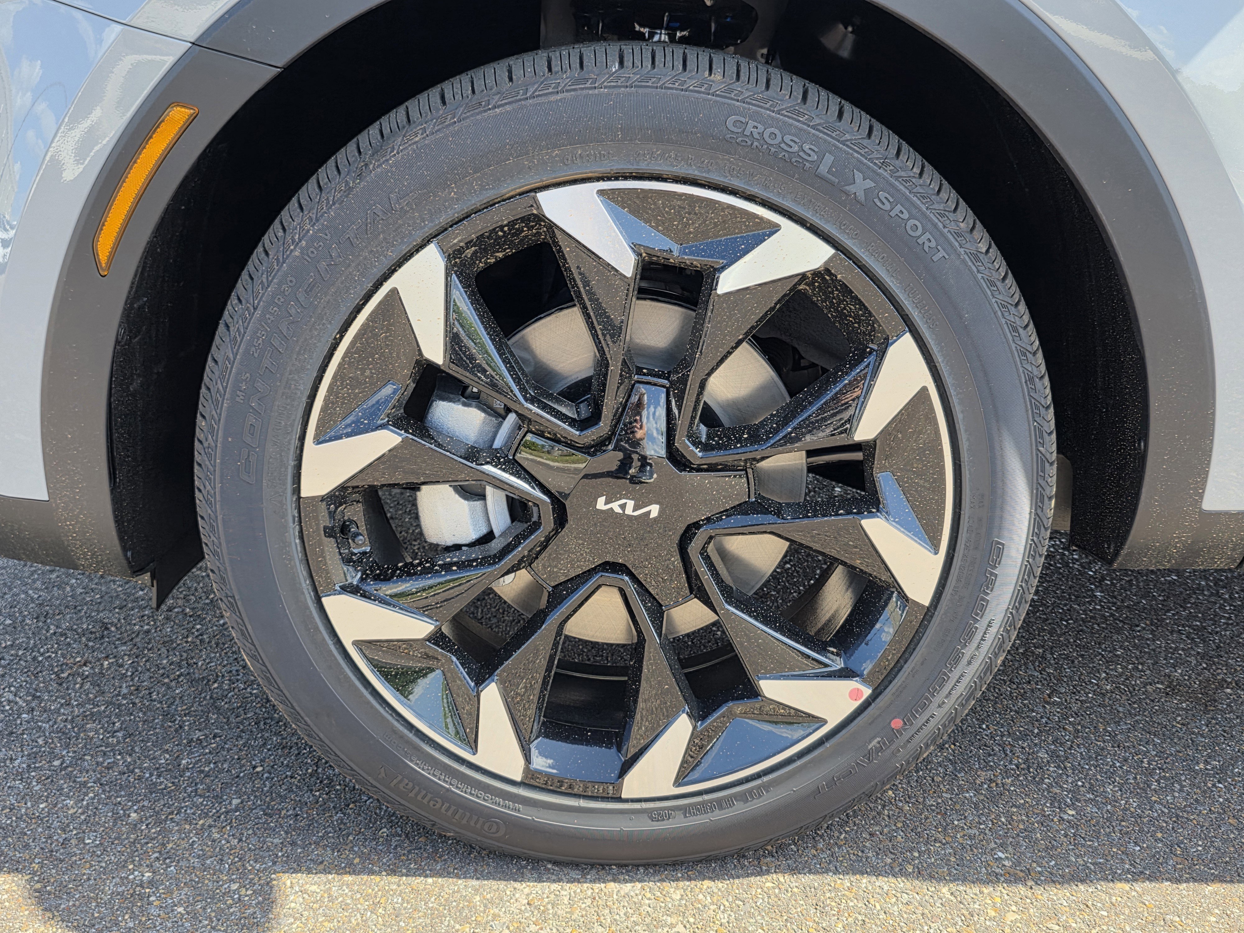 New 2026 Wolf Gray Kia EX image 21