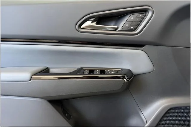 New 2026 Sonic Gray Pearl Honda Touring image 6
