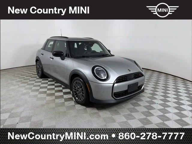 2025 MINI Hardtop Cooper S Signature's photo