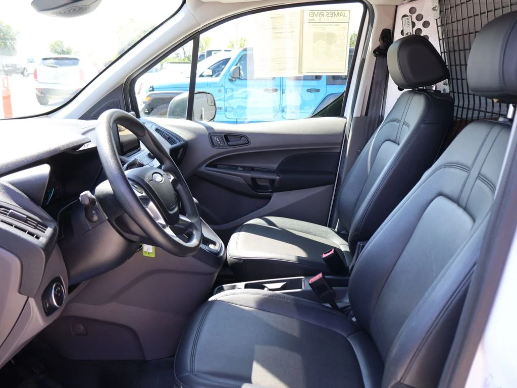 Used 2020 White Ford XL image 18