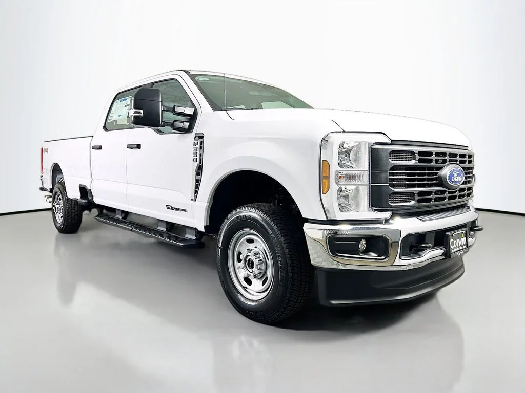 New 2026 Oxford White Ford XL image 1