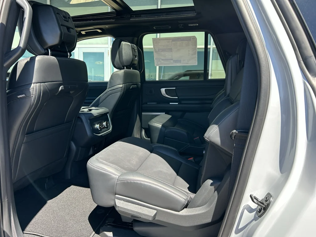 New 2026 Space Silver Metallic Ford MAX Platinum® image 19