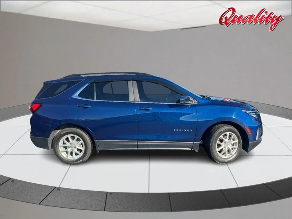 Used 2022 Chevrolet Equinox LT with VIN 3GNAXKEV7NL291372 for sale in Jerseyville, IL