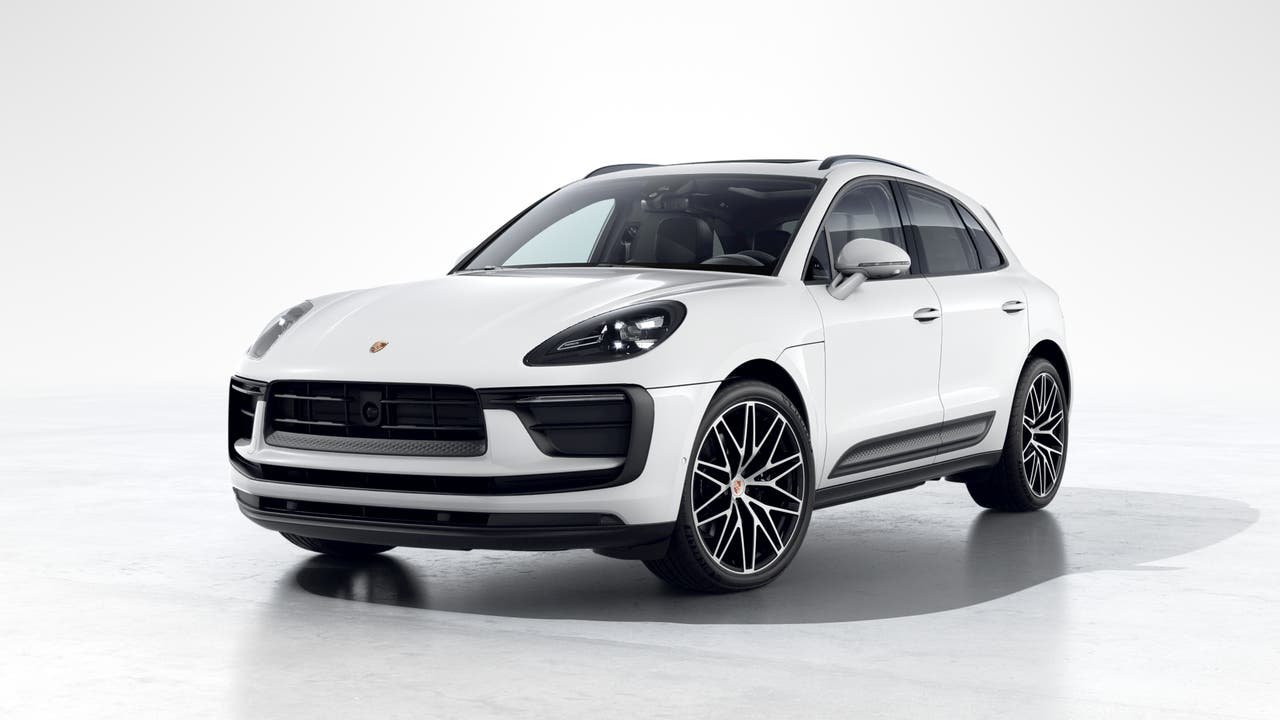 2026 Porsche Macan's photo