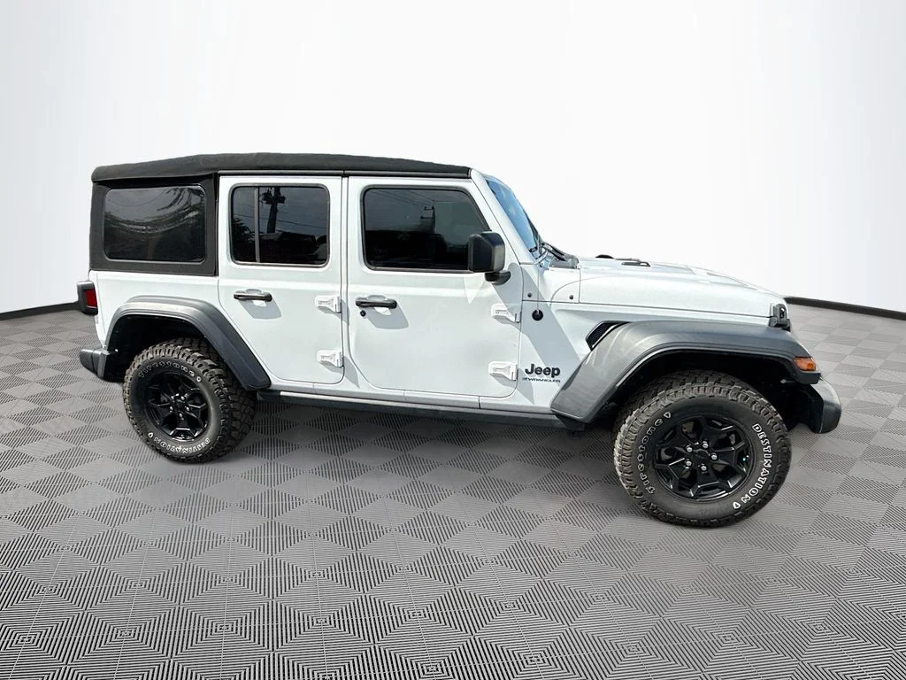 Used 2023 White Jeep Willys 4xe image 4