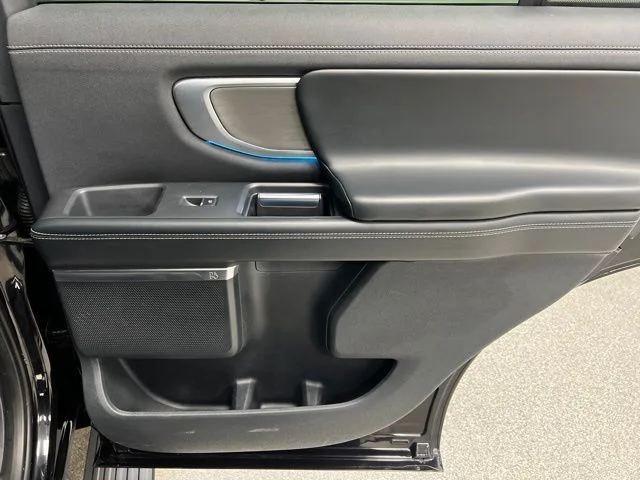 Used 2025 Black Ford Platinum image 49
