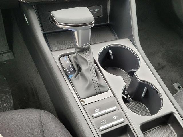 New 2026 White Hyundai SE image 44