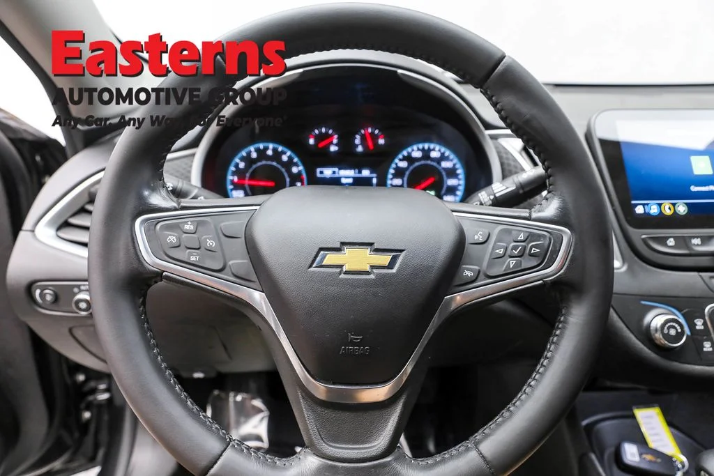 Used 2022 Black Chevrolet RS image 10