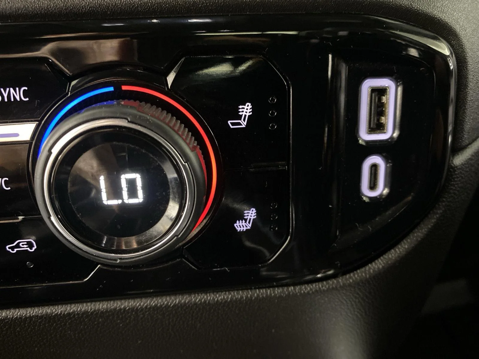 Used 2024 Summit White Chevrolet RST image 20