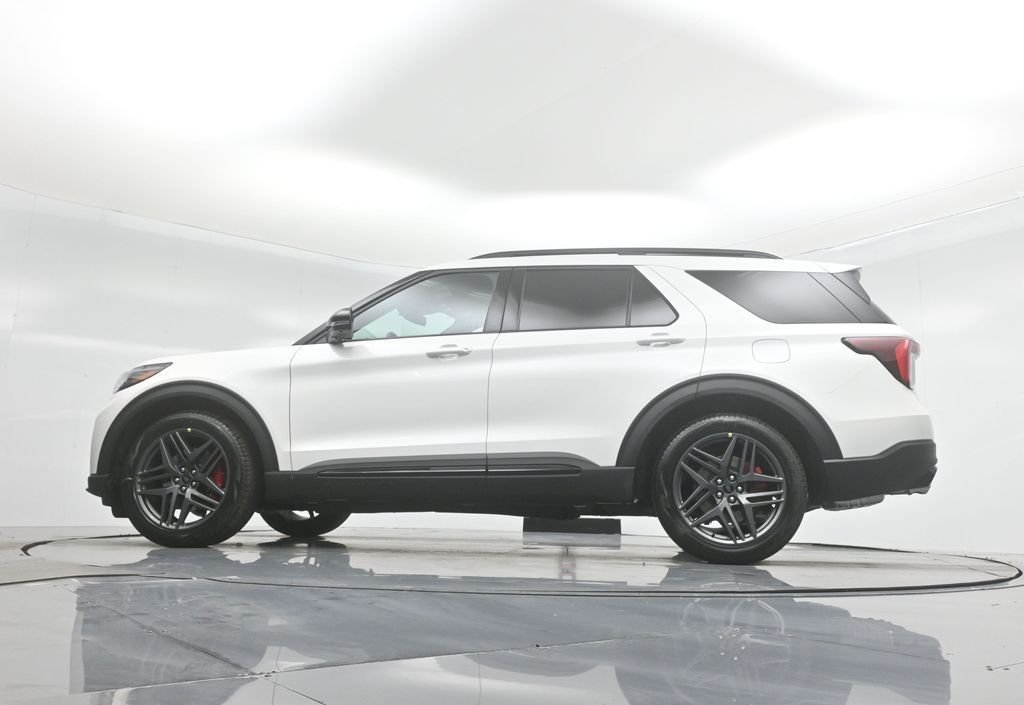 New 2025 Star White Metallic Tri-Coat Ford ST image 58