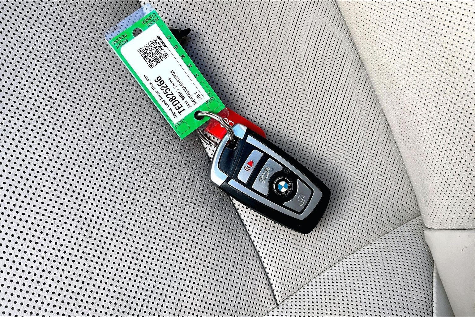 Used 2014 Gray BMW 750i image 11