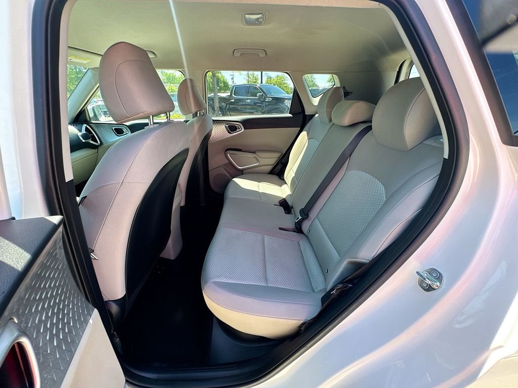Used 2025 Snow White Pearl Kia LX image 29