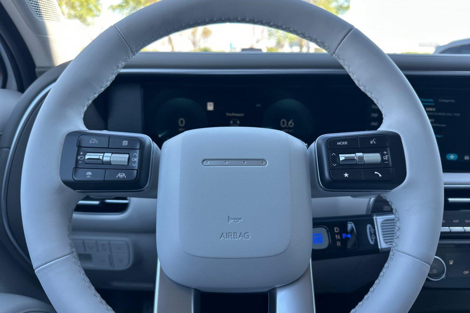 New 2026 Creamy White Pearl Hyundai SEL 8P image 24