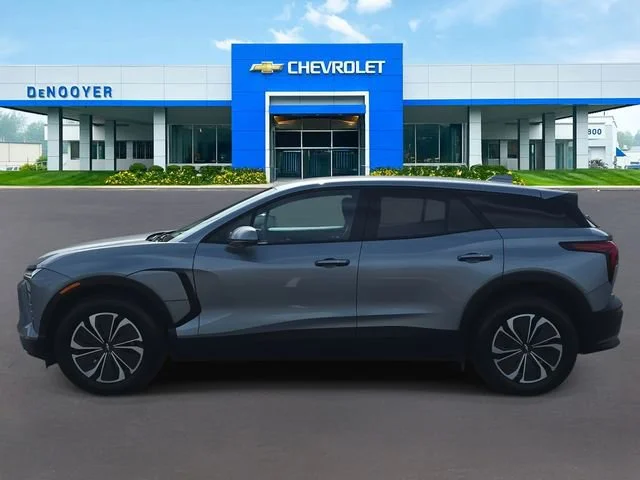 New 2025 Sterling Gray Metallic Chevrolet LT image 10