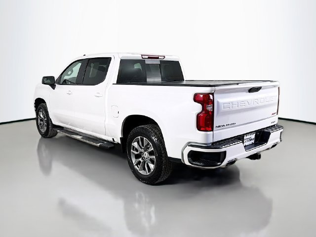 Used 2022 Iridescent Pearl Tricoat Chevrolet RST image 7