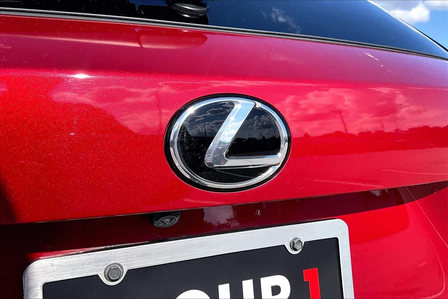 Used 2021 Matador Red Mica Lexus  image 10