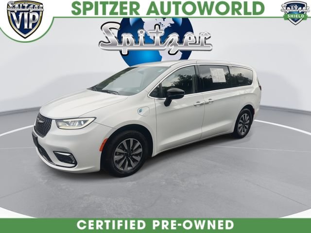 Used 2024 White Chrysler Select image 5