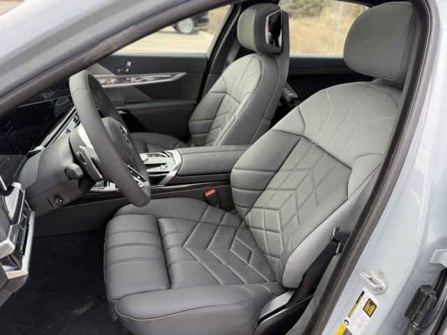 New 2025 Brooklyn Grey Metallic BMW 750e xDrive image 13