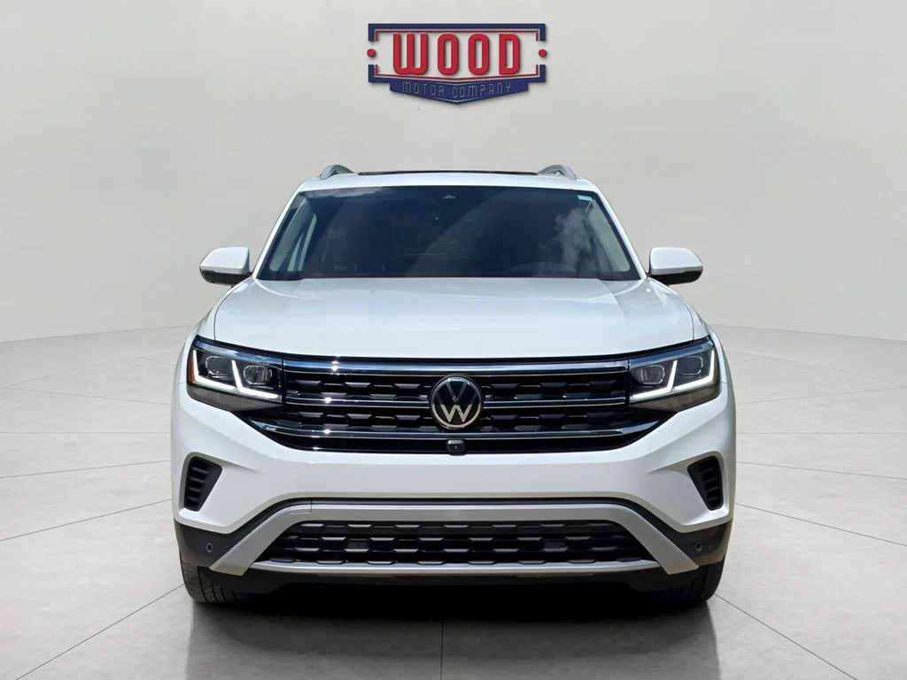 Used 2021 Pure White Volkswagen SEL Premium image 5