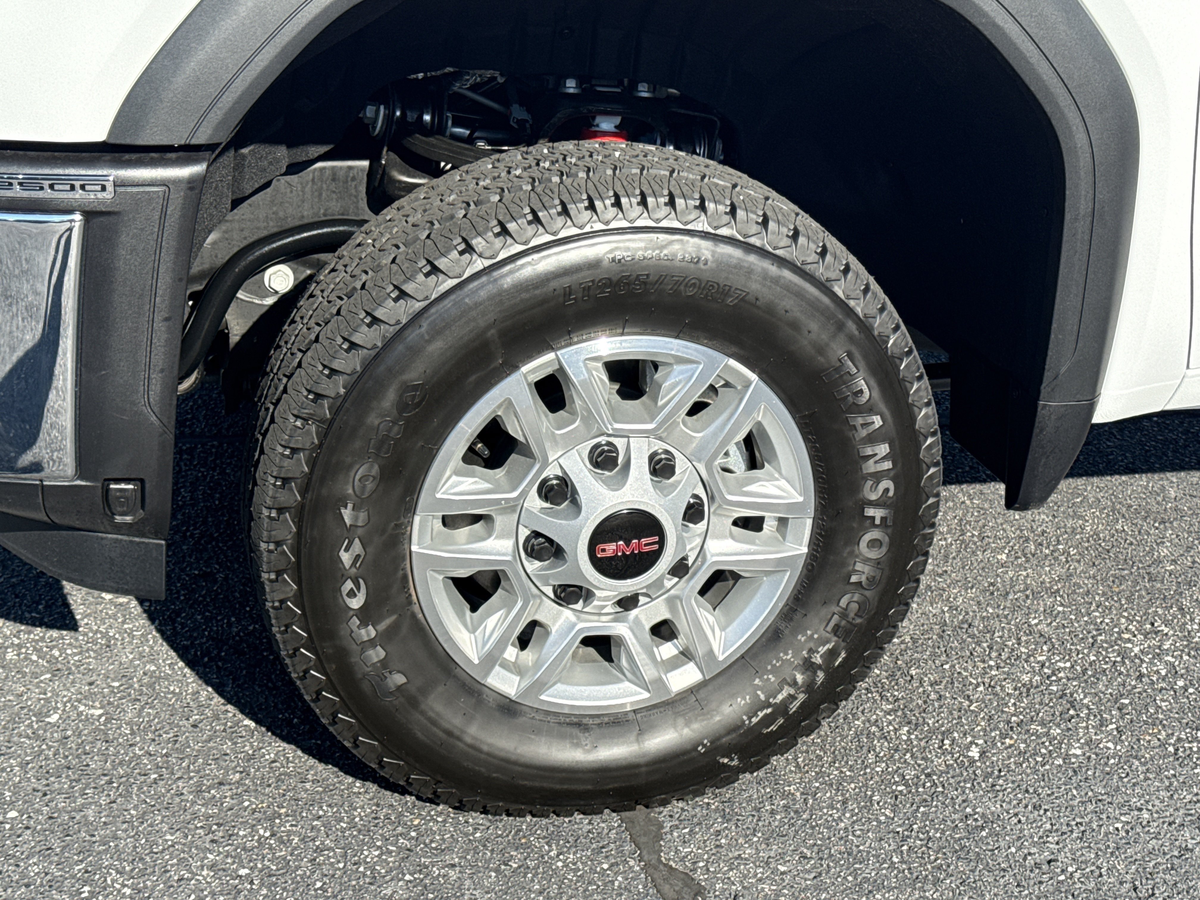 New 2026 Summit White GMC Pro image 15