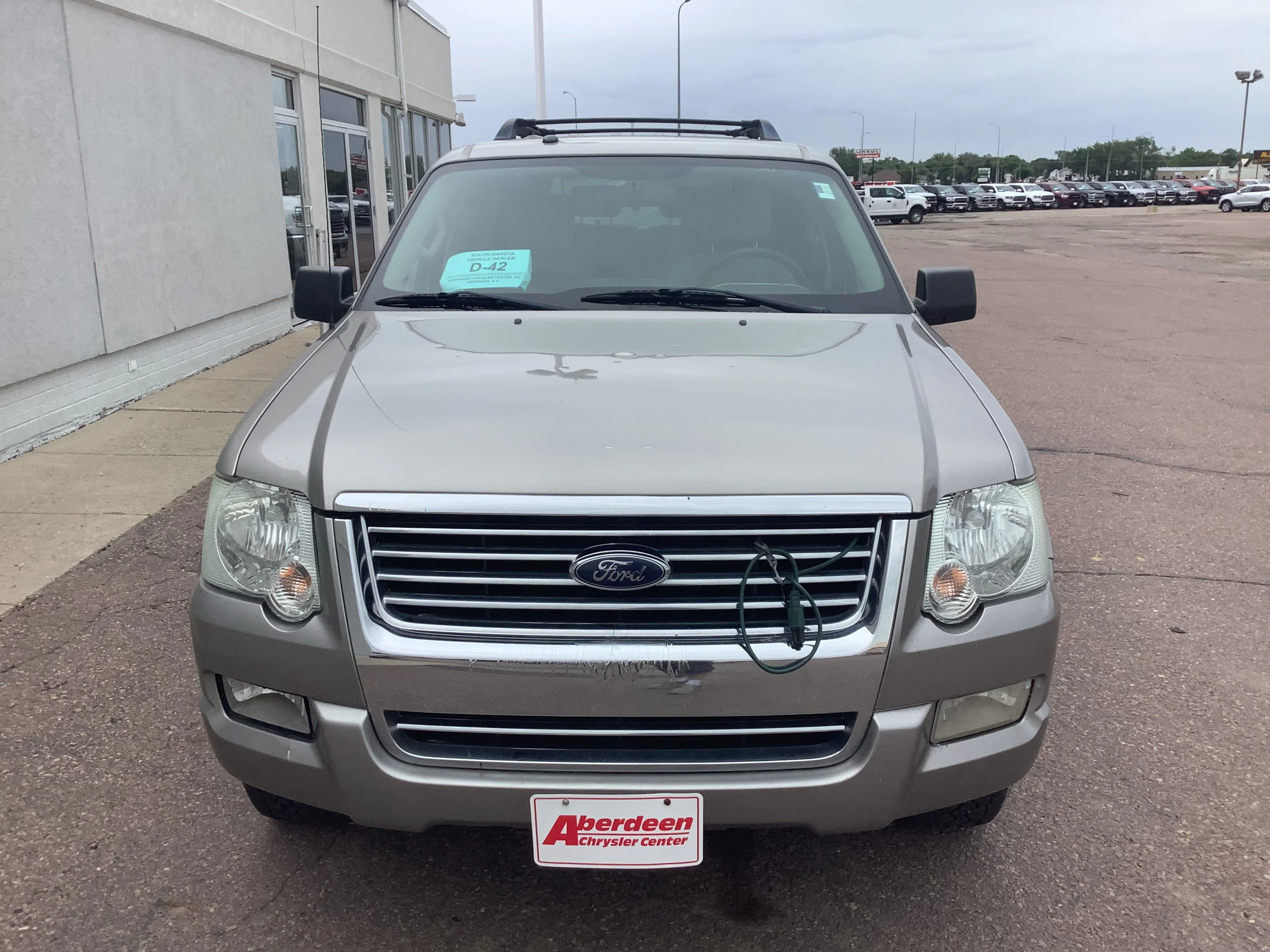 Used 2008 Ford Explorer XLT with VIN 1FMEU73E08UA08884 for sale in Redfield, SD