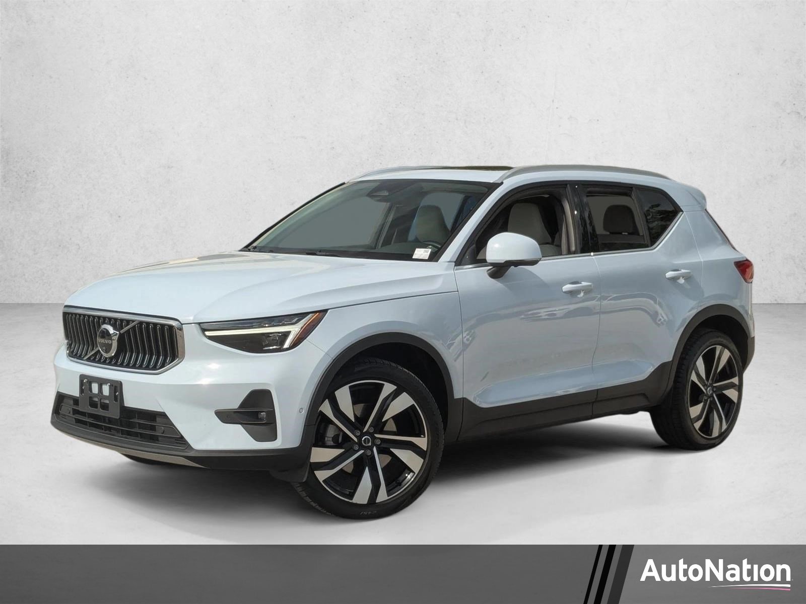 2025 Volvo XC40 Ultra