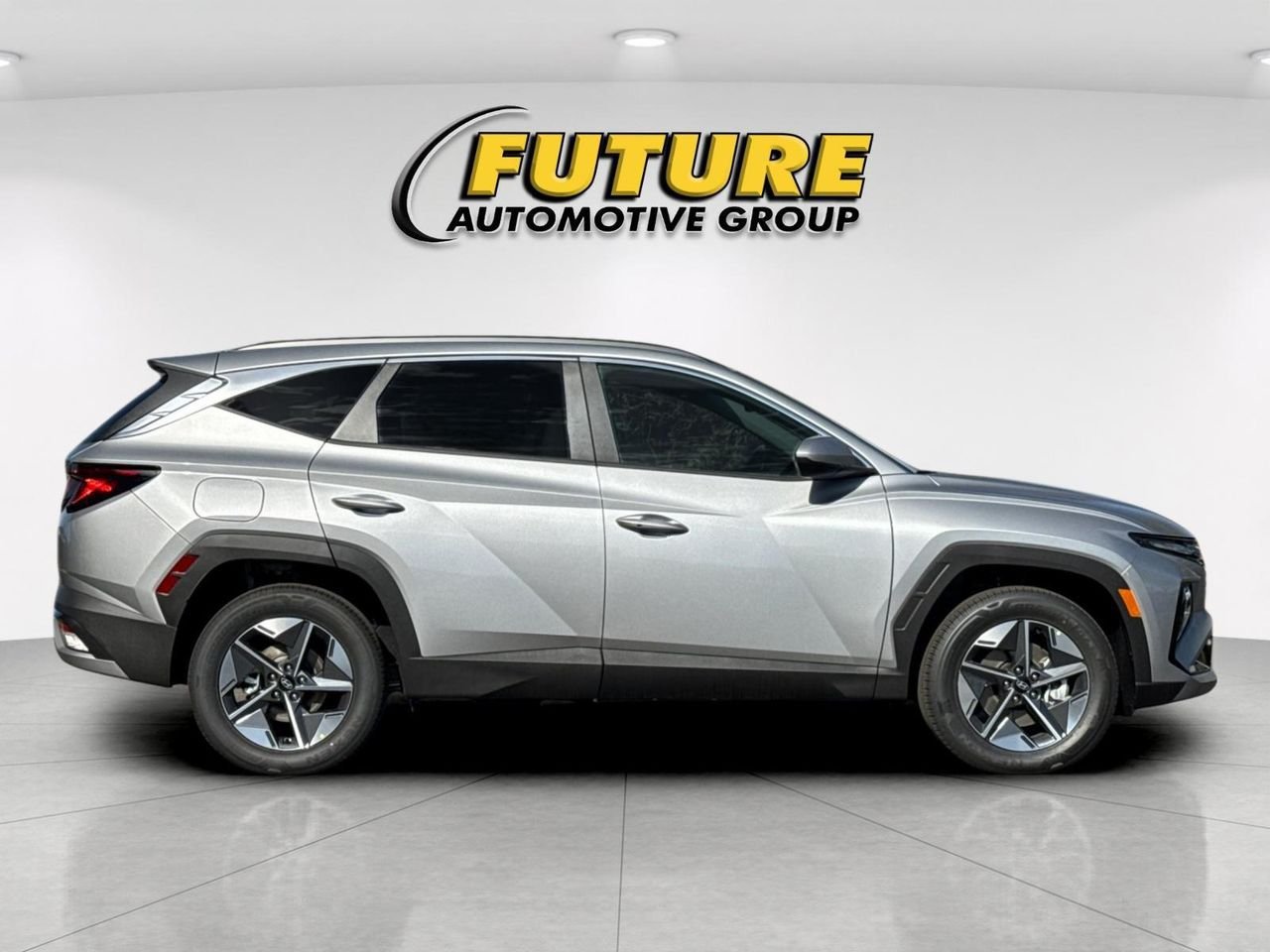 New 2026 Silver Hyundai SEL image 2