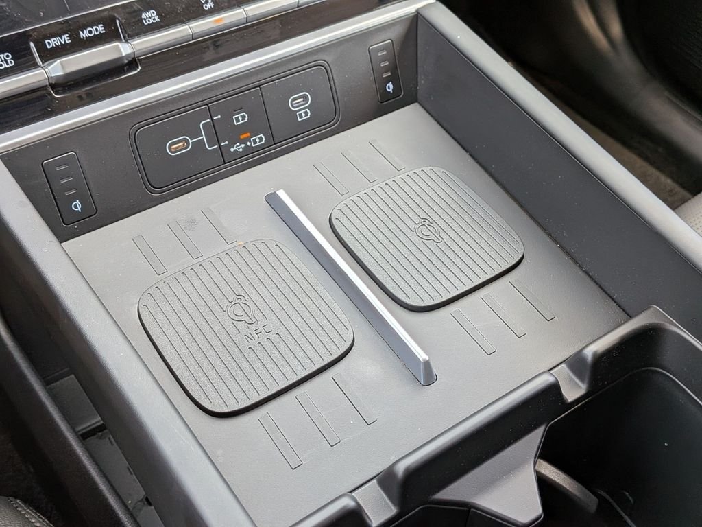 2026 Hyundai Santa Fe Limited - Photo 22