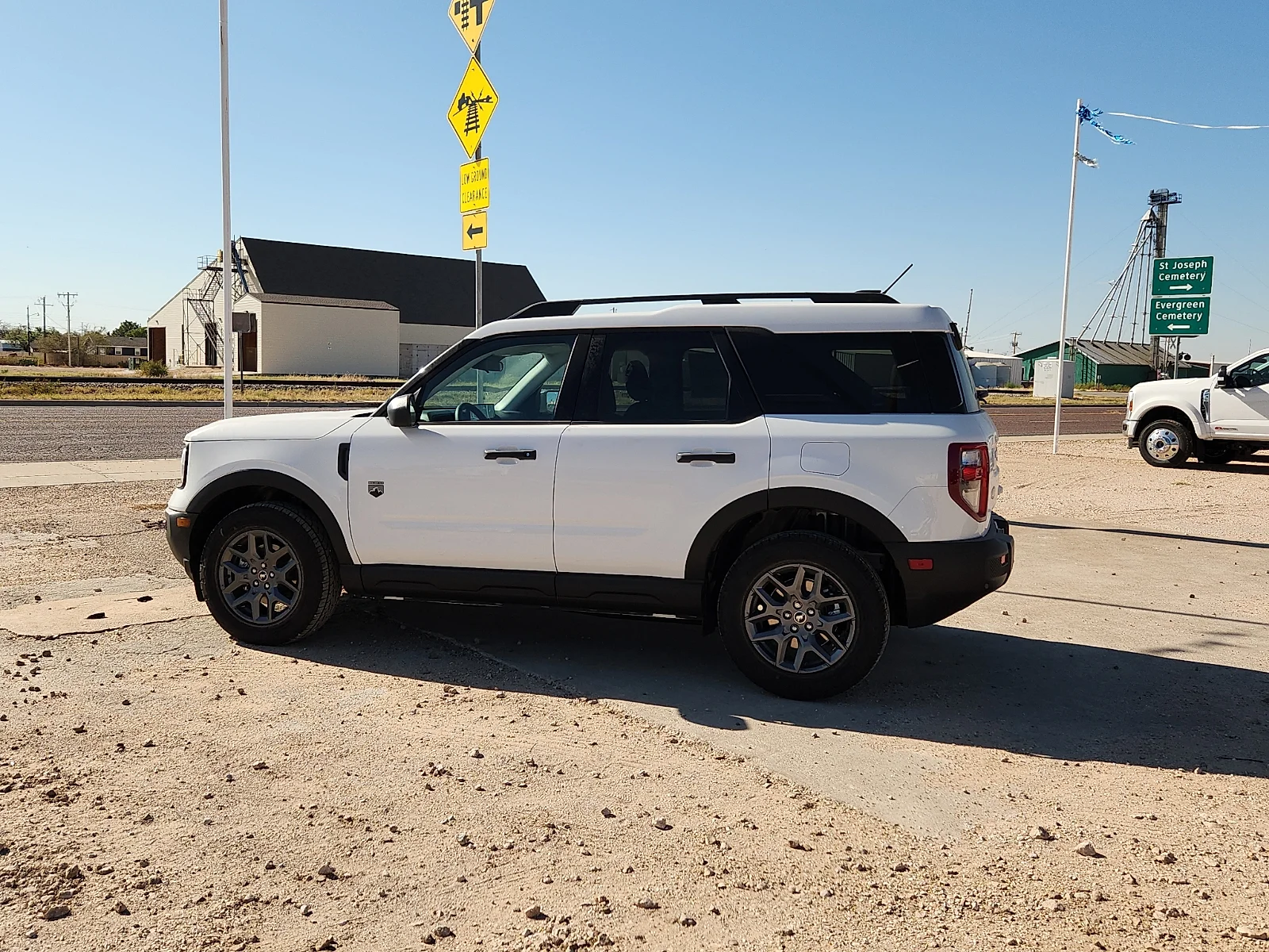 New 2026 Oxford White Ford Big Bend image 4