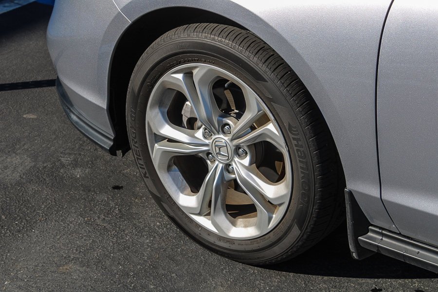 Used 2024 Silver Honda LX image 12