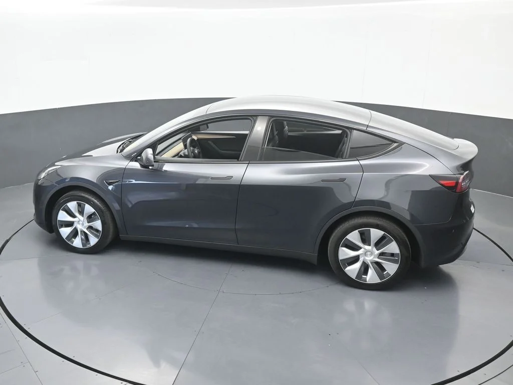 Used 2024 Gray Tesla Long Range image 41