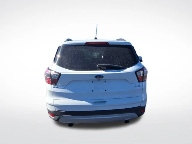 Used 2018 White Ford SE image 8