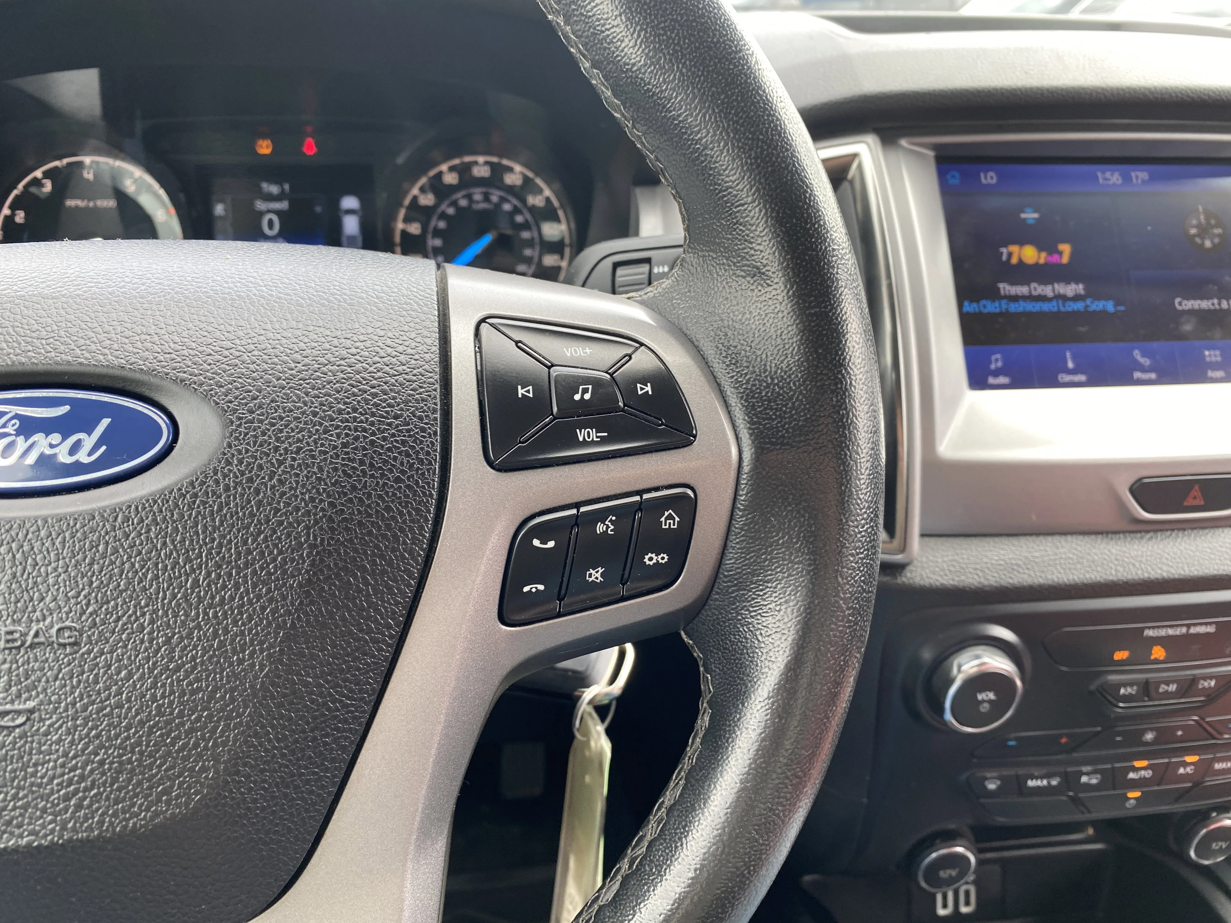 Certified Used 2020 Blue Ford XLT * LEATHER * HEATED SEATS * BACK UP CAMERA * image 13