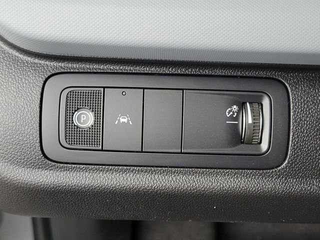 2027 Chevrolet Bolt LT - Photo 15