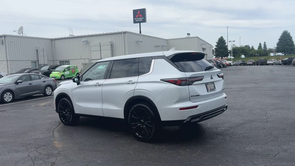 New 2026 WHT DIAMOND Mitsubishi LE image 5
