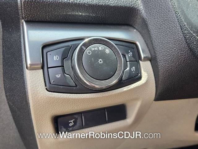 Used 2018 White Ford XLT image 28