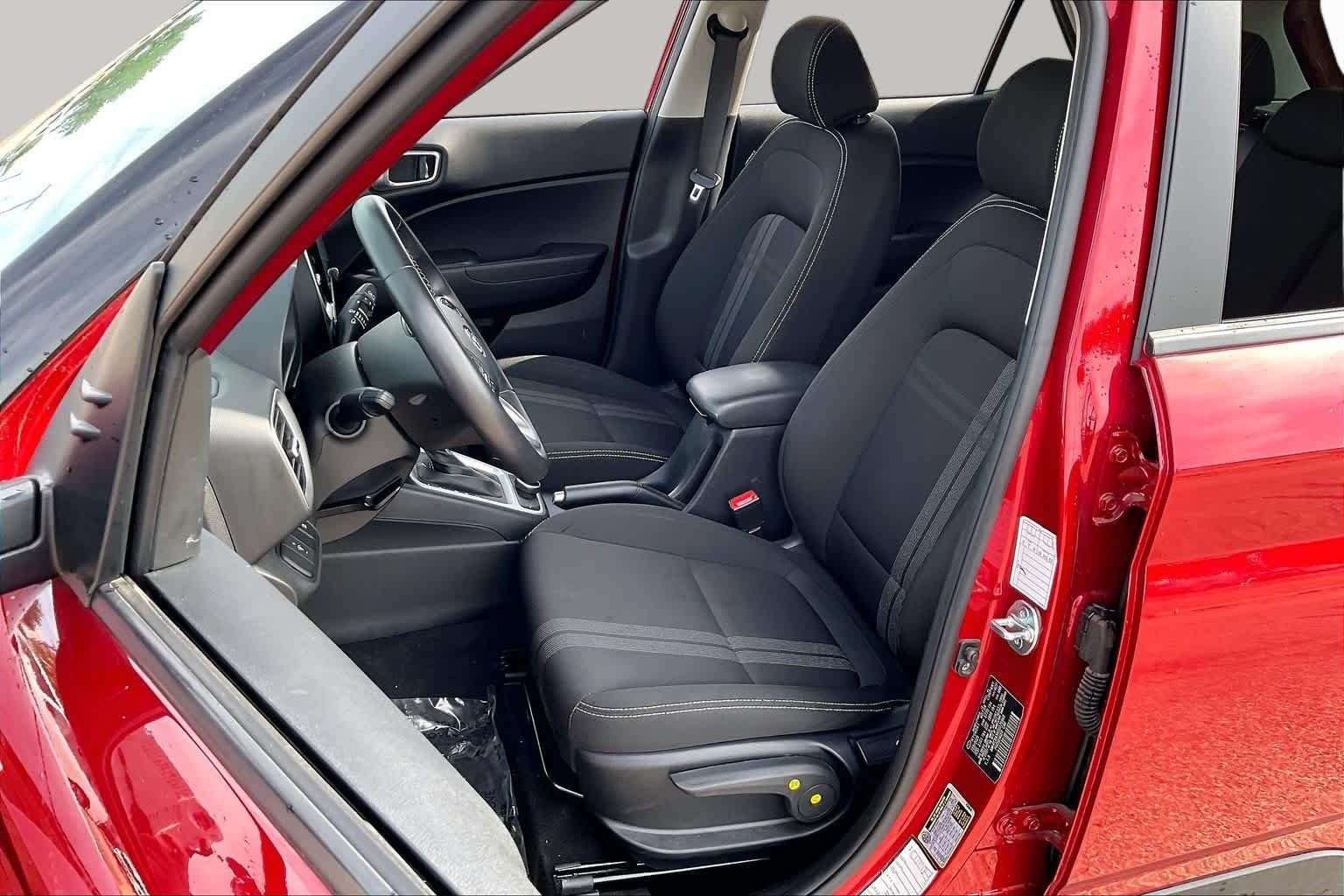 Used 2025 Red Hyundai SEL image 8