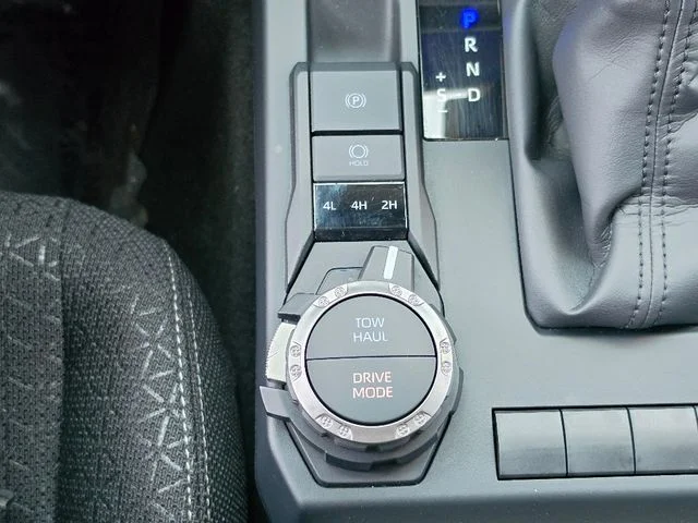 Used 2025 White Toyota SR5 image 26