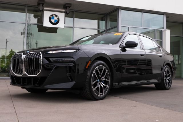 2023 BMW 7 Series 760i xDrive's photo