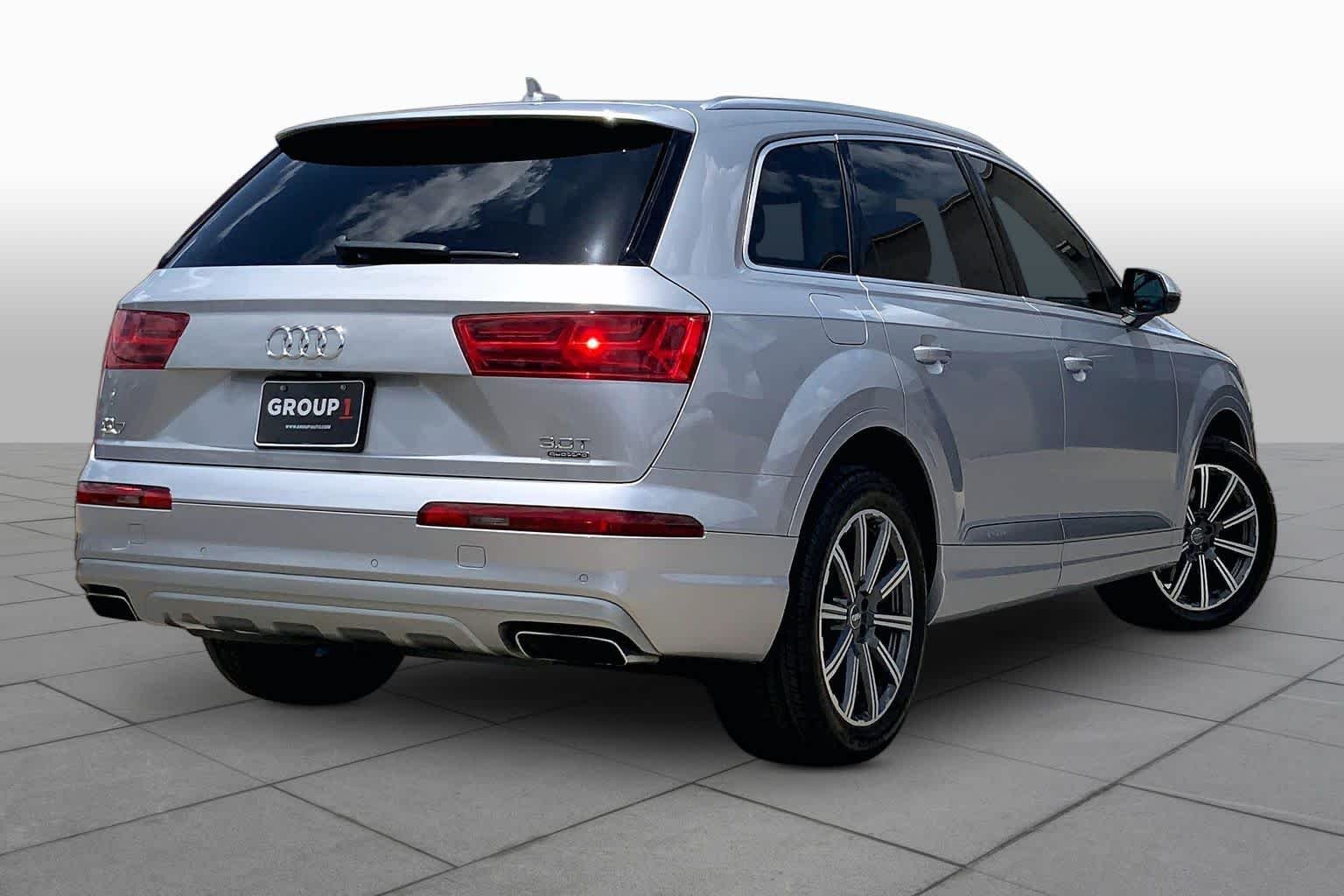 Used 2017 Florett Silver Metallic Audi Premium Plus image 13