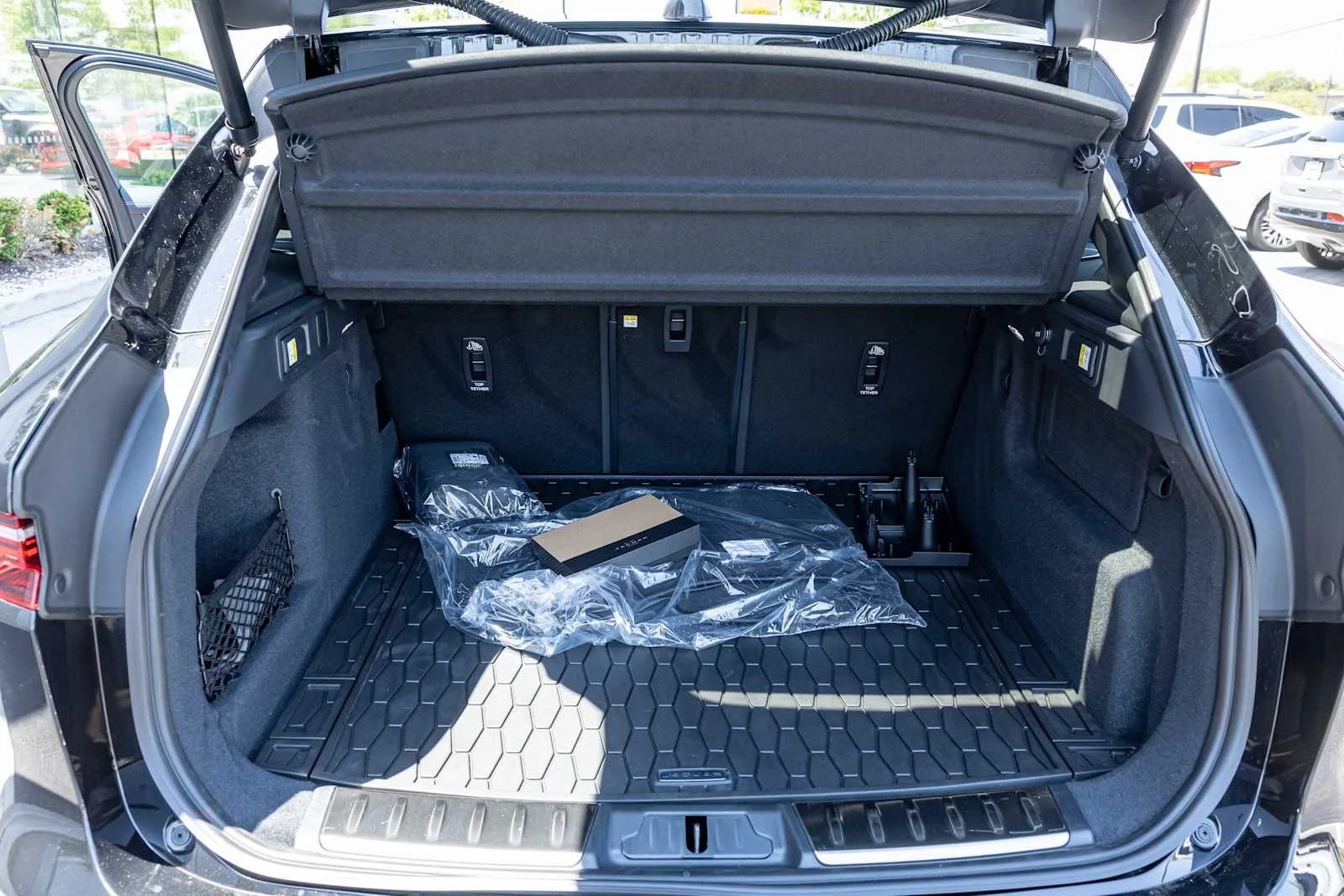 2026 Jaguar F-Pace R-Dynamic S - Photo 34