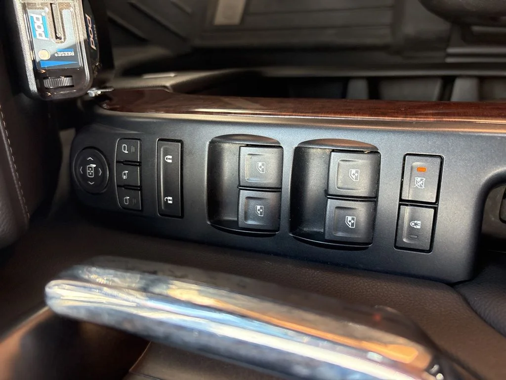 Used 2018 Cardinal Red GMC SLT image 30