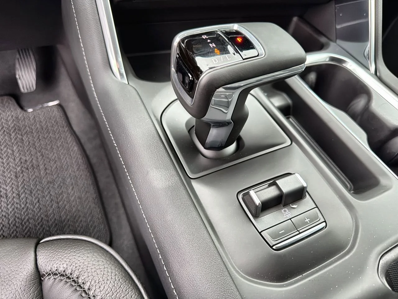 New 2026 DOWNPOUR METALLIC GMC Denali image 14